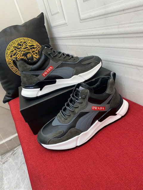 men prada shoes-049